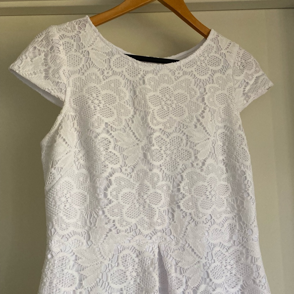 Review Lace Dress Size 10 - Picture 2 of 6